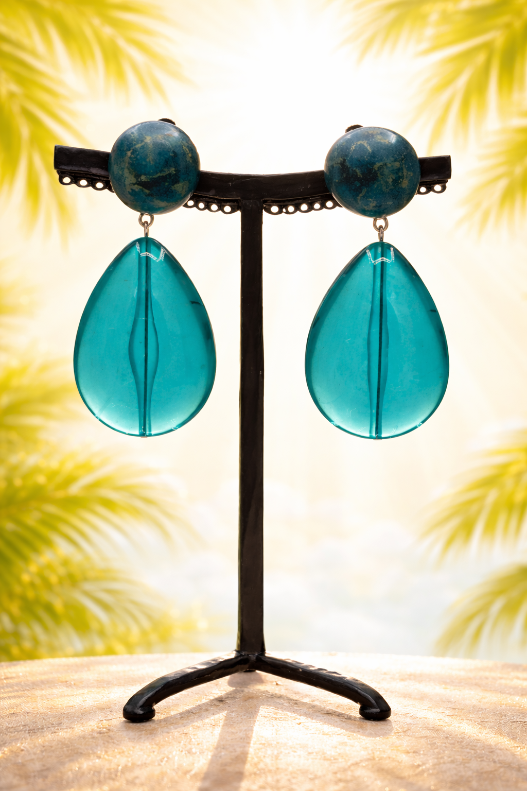 Boucles d’oreilles à clips, résine translucide turquoise, petit modèle Cuba, légère