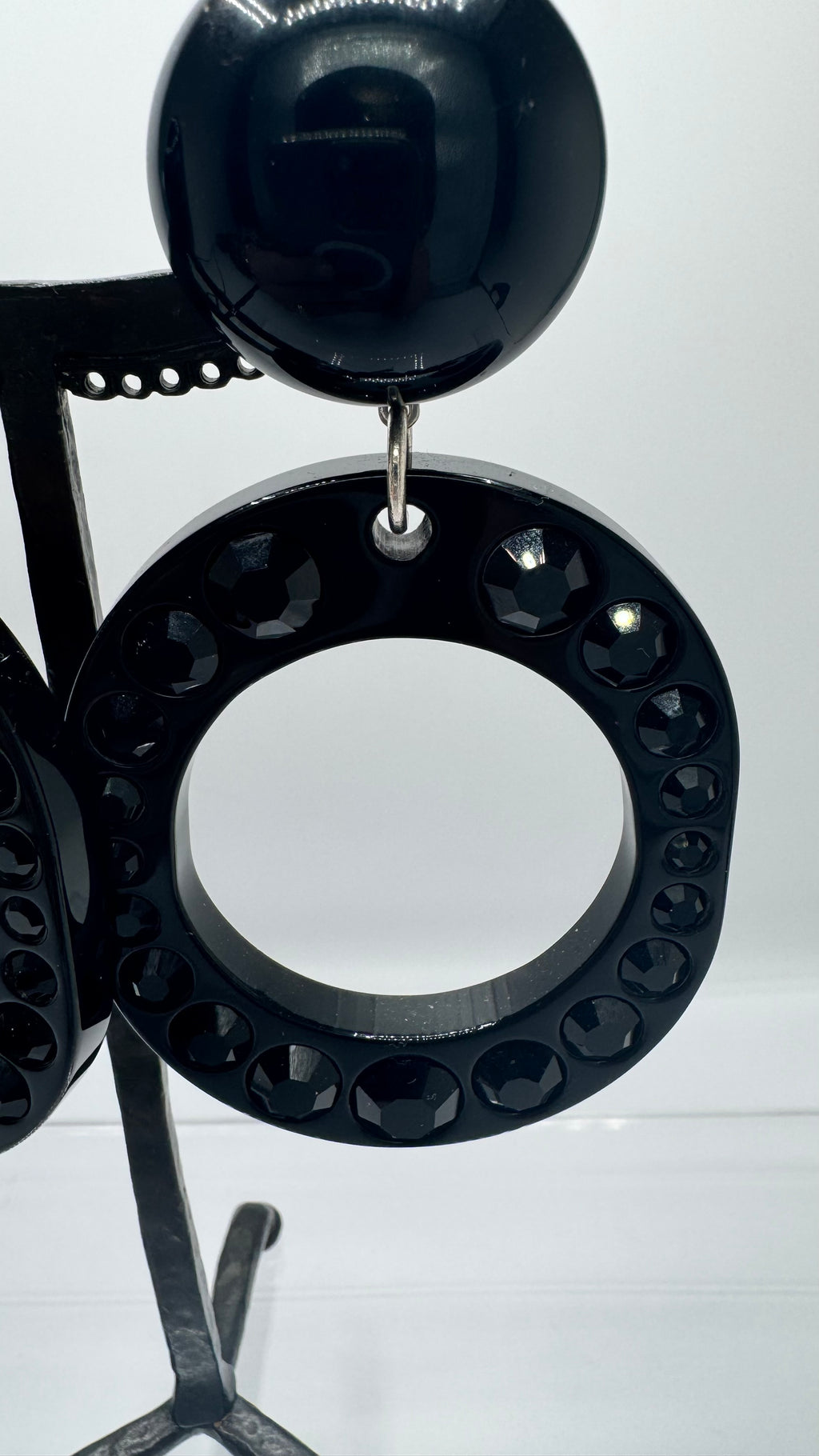 Boucles d’oreilles à clips, cristal de bohème et résine, grand modèle
