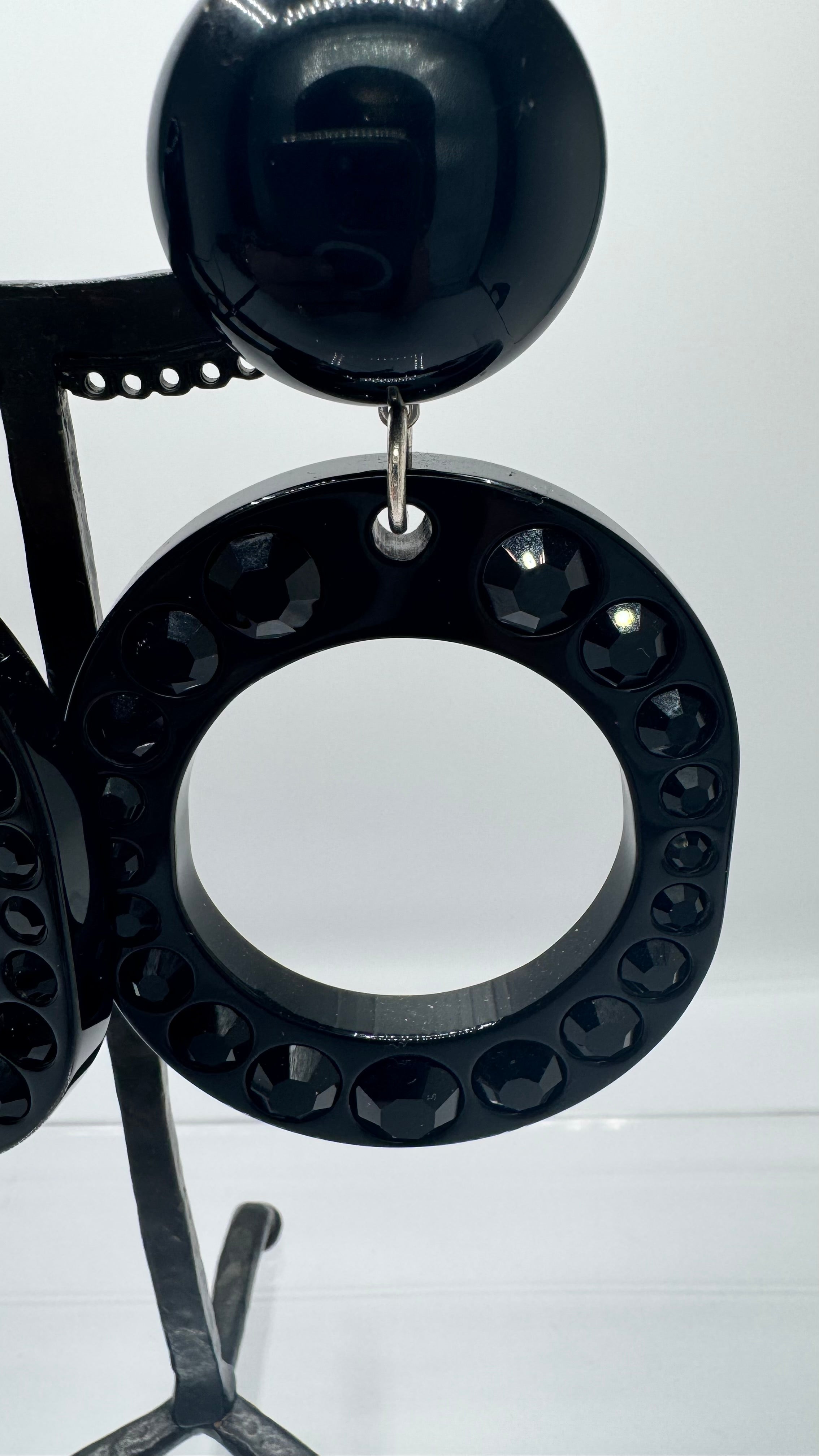 Boucles d’oreilles à clips, cristal de bohème et résine, grand modèle