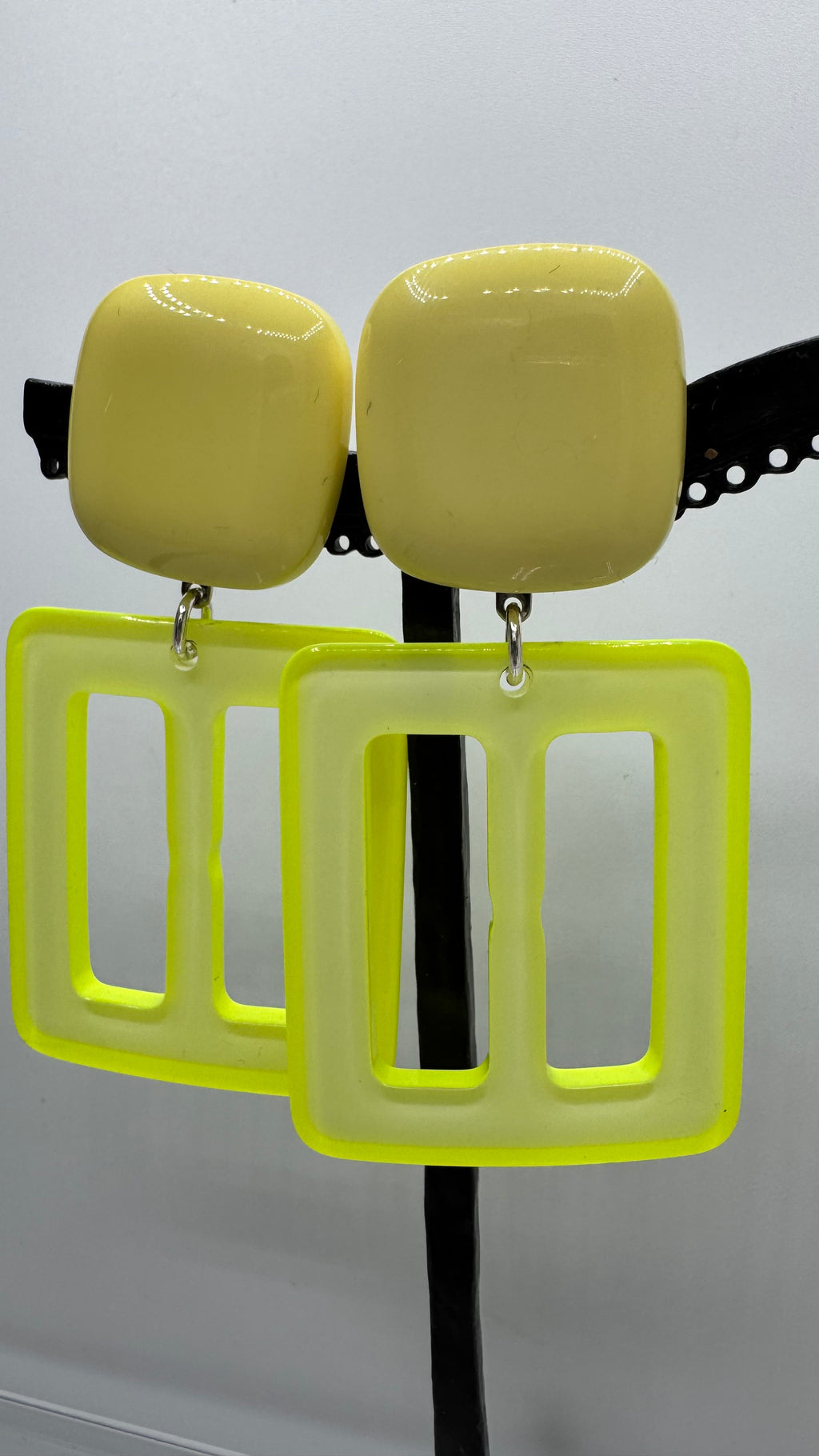 Boucles d’oreilles à clips, taille moyenne, légère