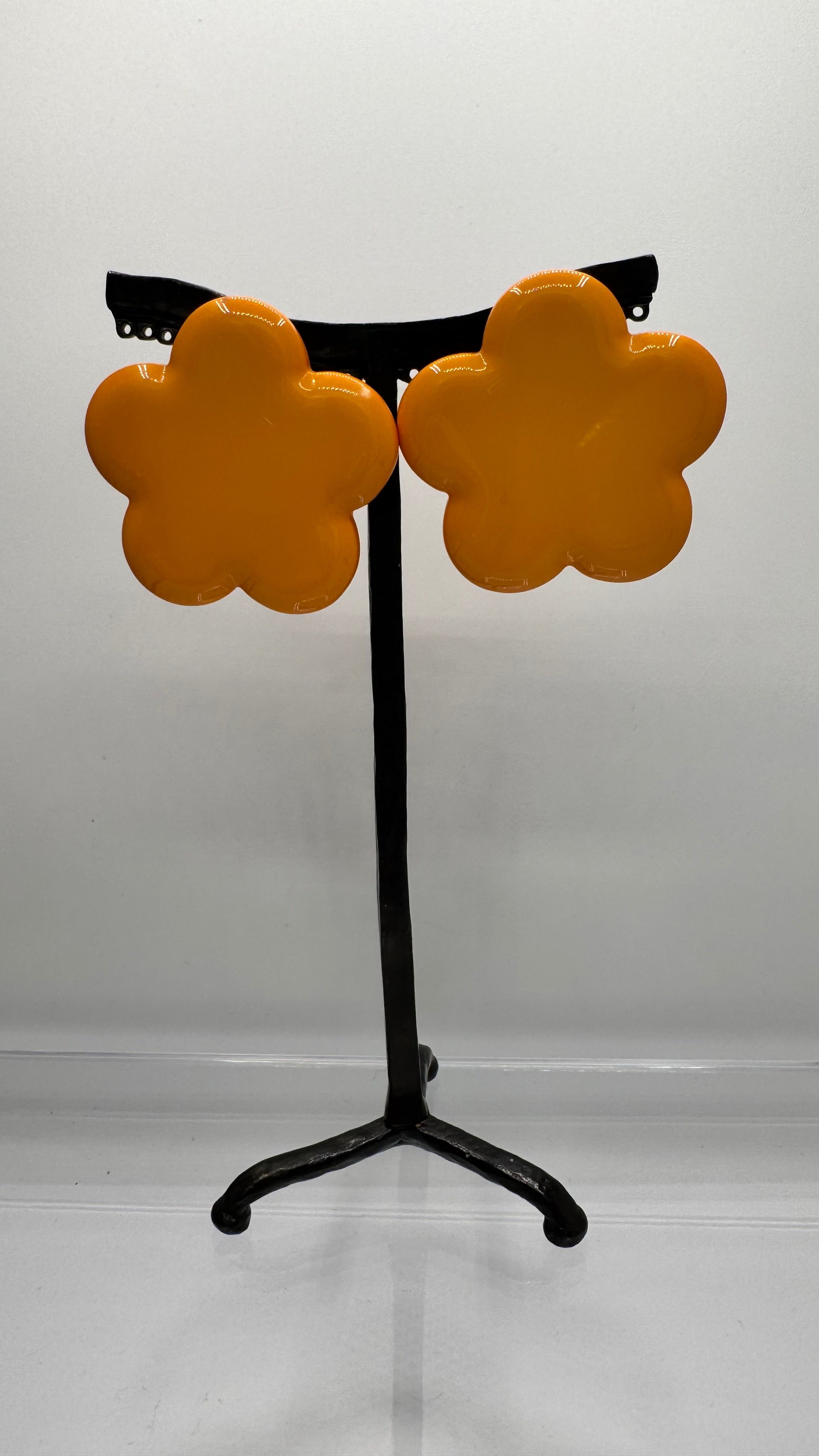 Boucles d’oreilles à clous, modèle taille moyenne