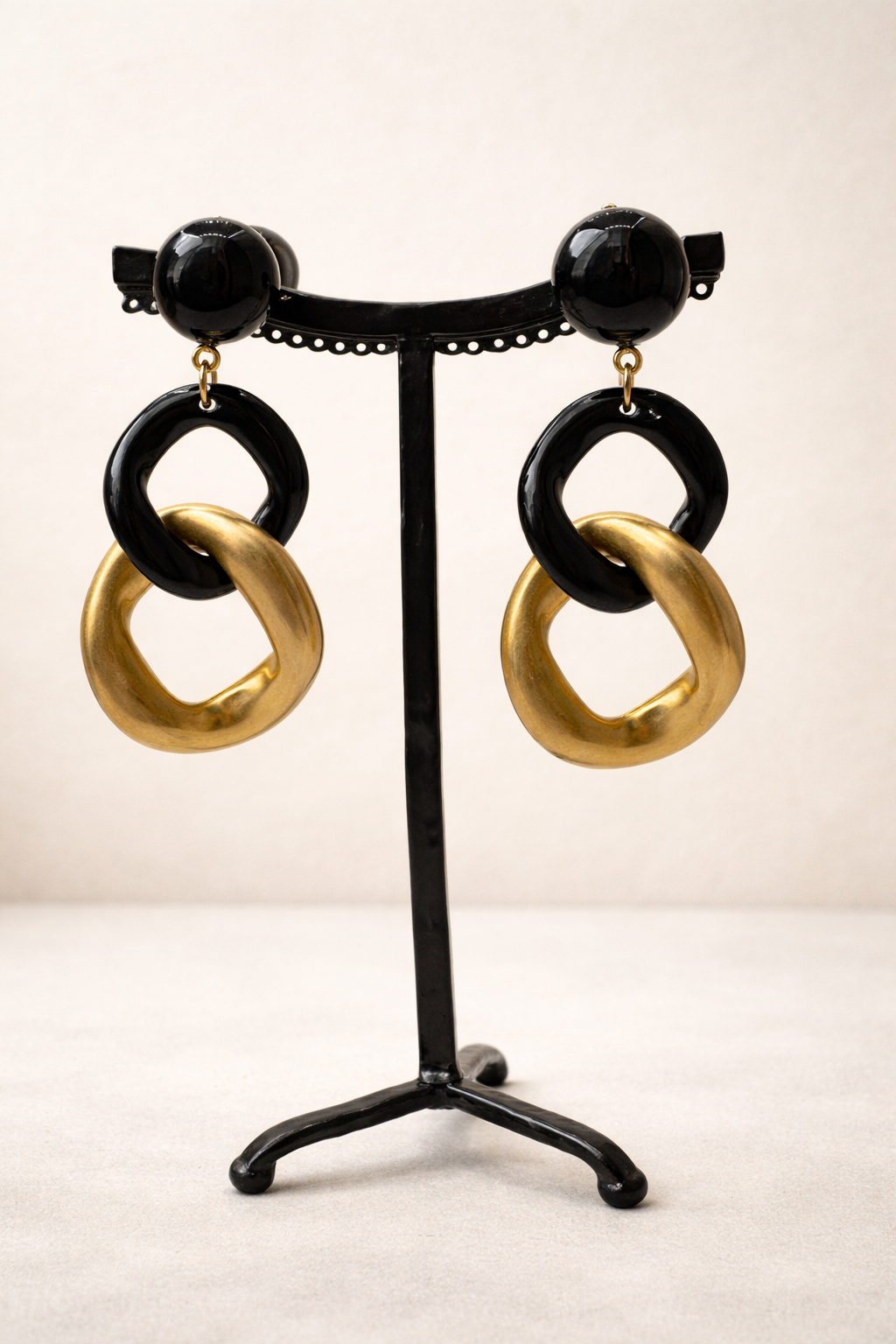 Boucles d’oreilles à clips, 2 maillons noir et or, petite taille, léger