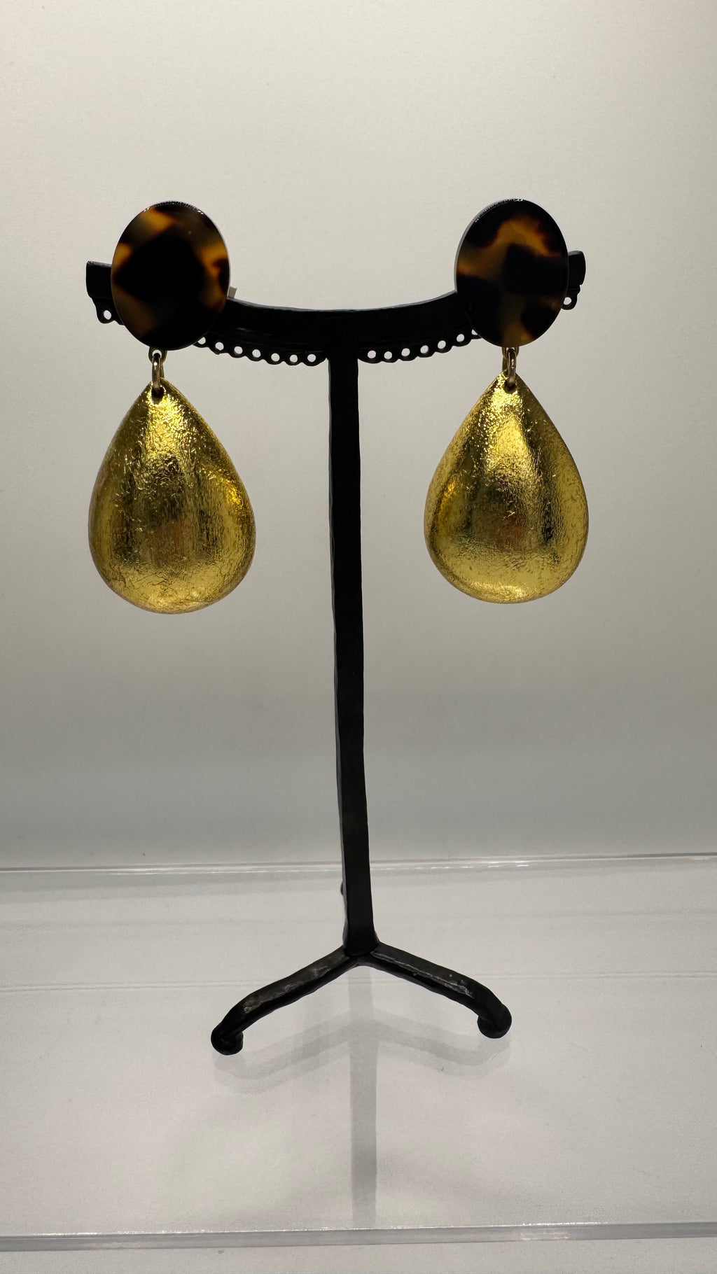 Boucles d’oreilles à clips, plaque Tokyo et feuille d’or, taille moyenne, léger