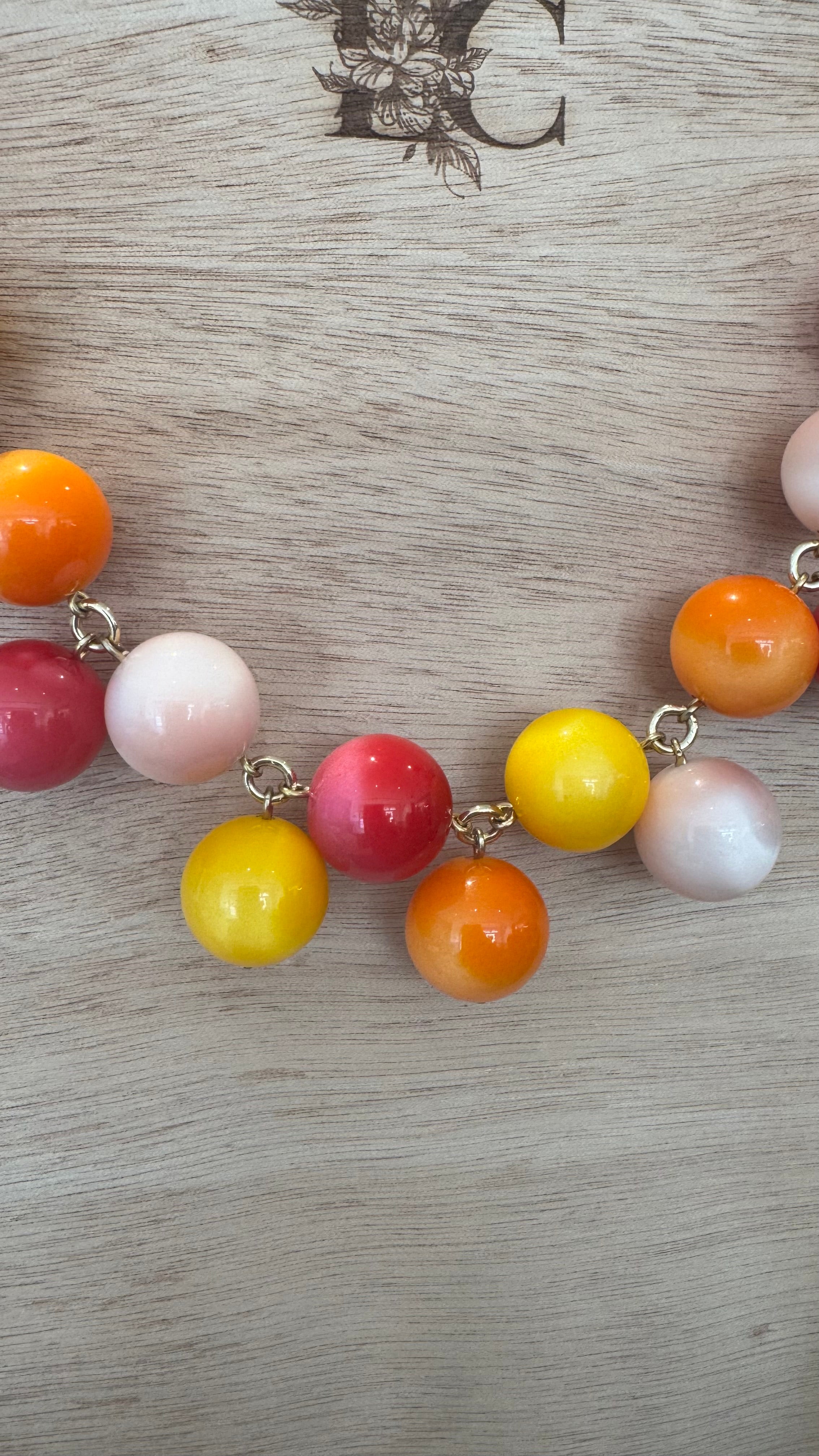 Collier en résine Francine Bramli Paris