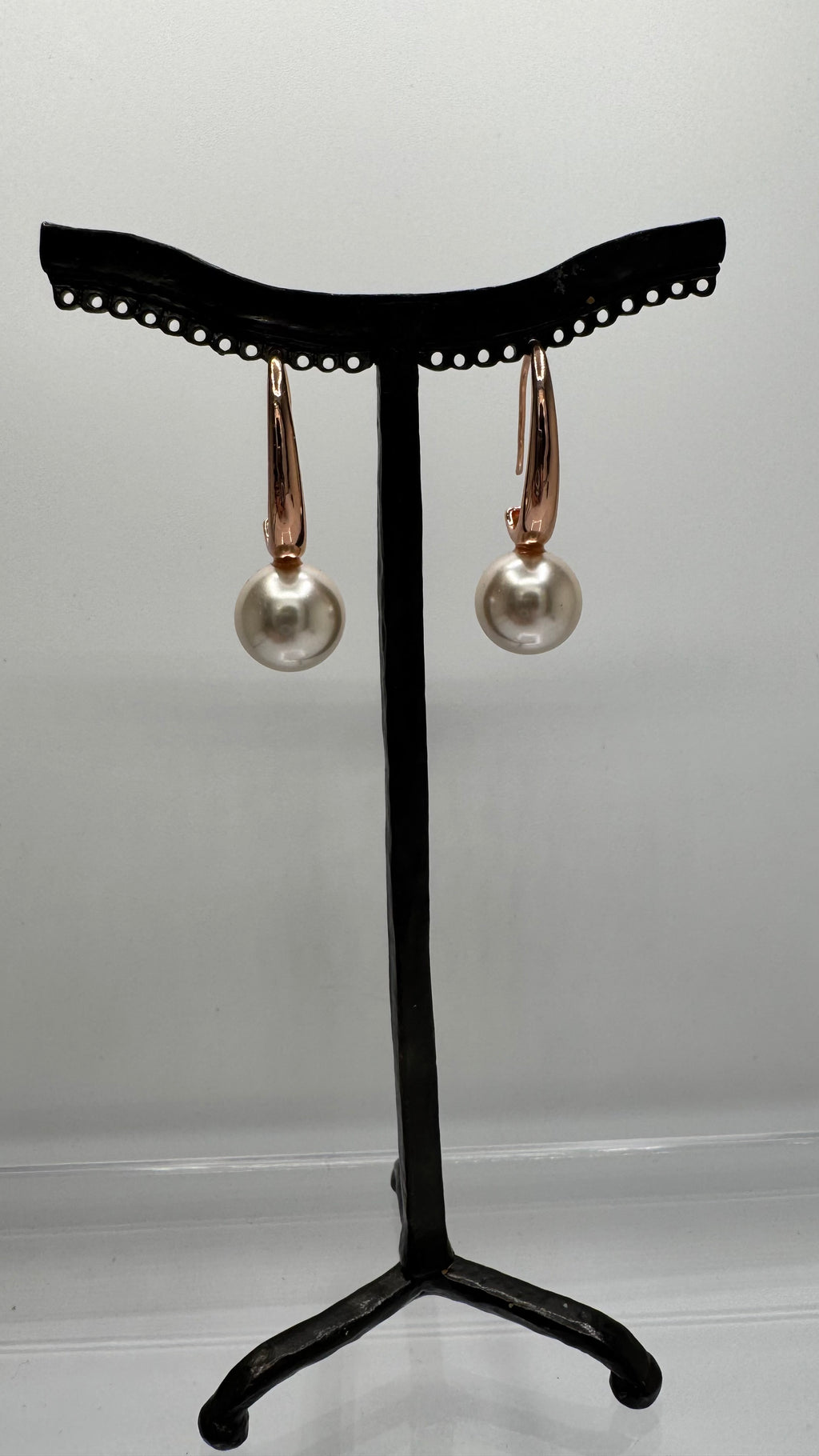 Boucles d’oreilles, doré et perle, petit modèle