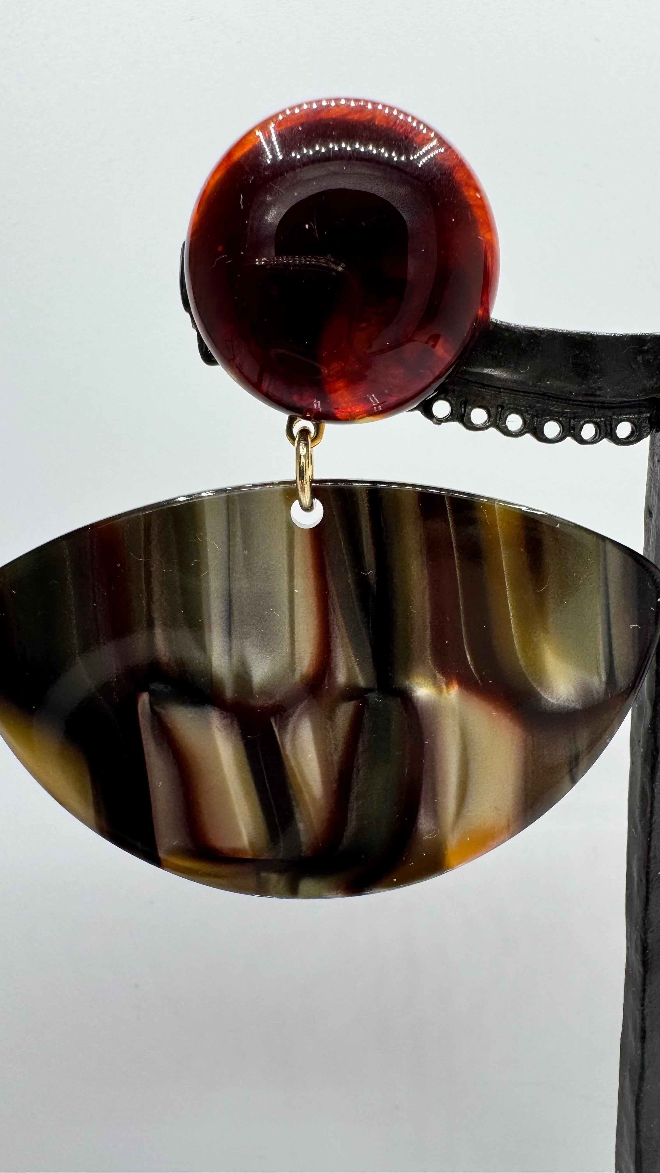 Boucles d’oreilles à clips, plaque acétate de cellulose Onyx, modèle Luna taille moyenne, léger