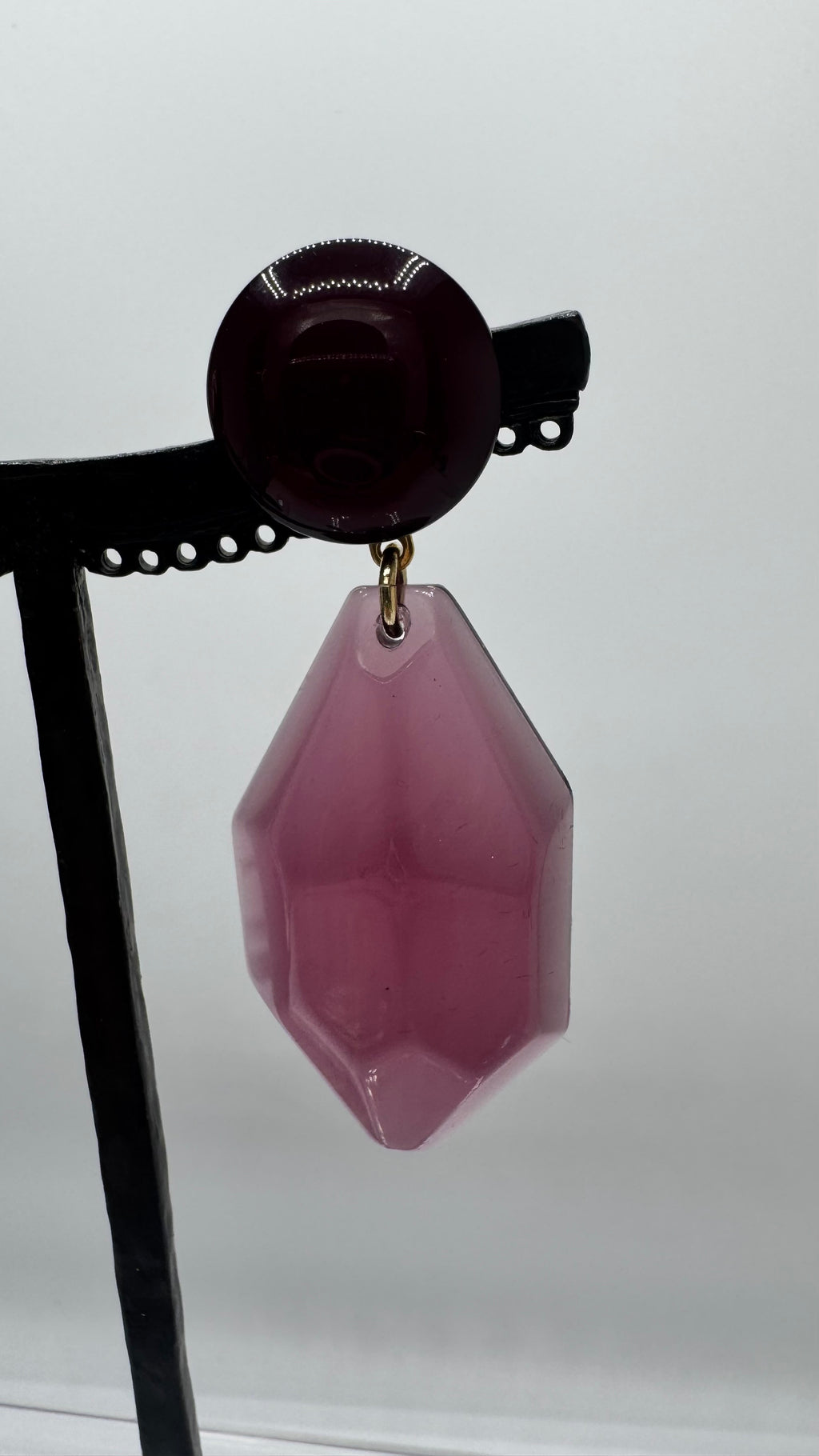 Boucles d’oreilles à clips, résine taille diamant, taille moyen, léger