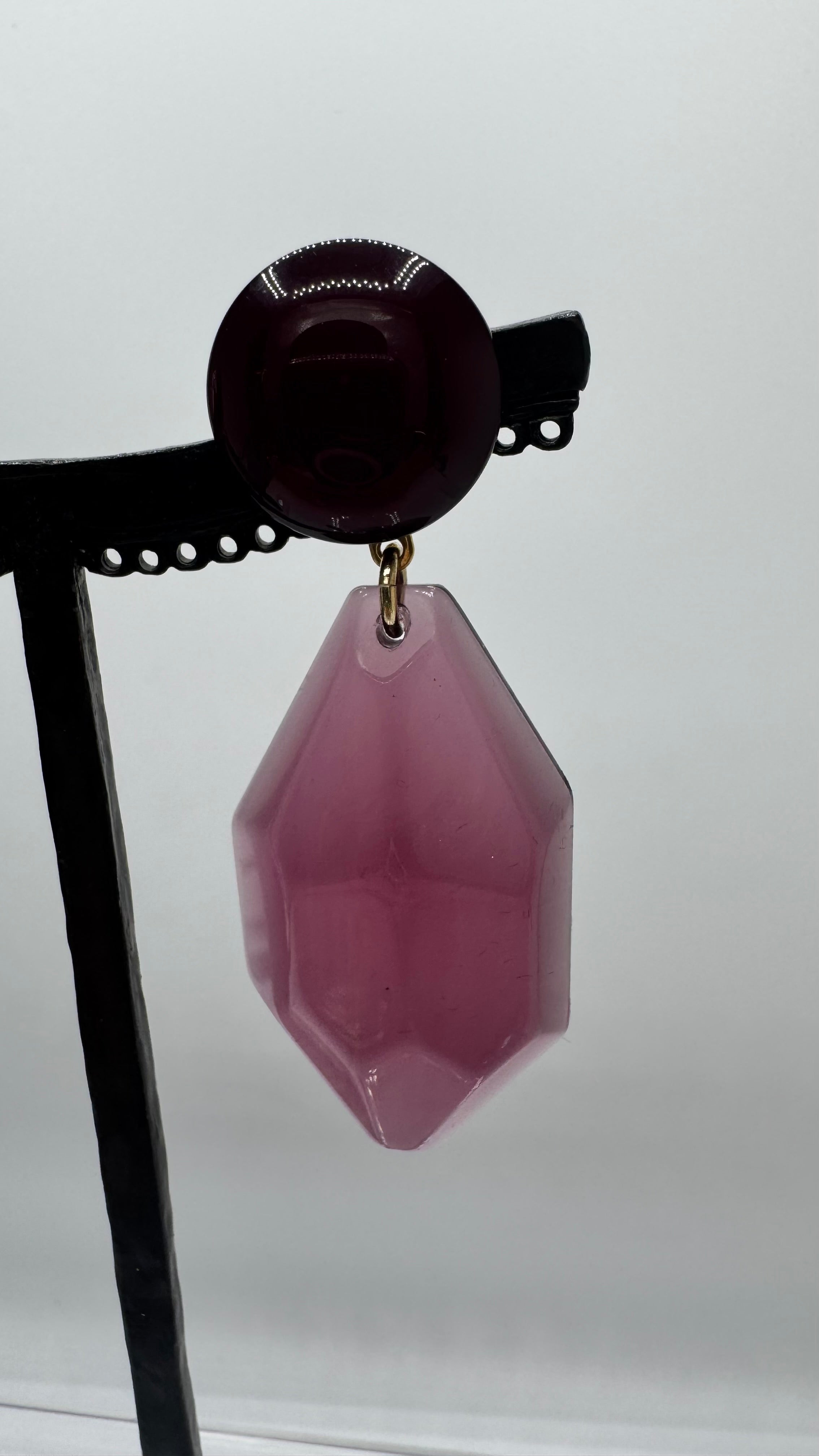 Boucles d’oreilles à clips, résine taille diamant, taille moyen, léger