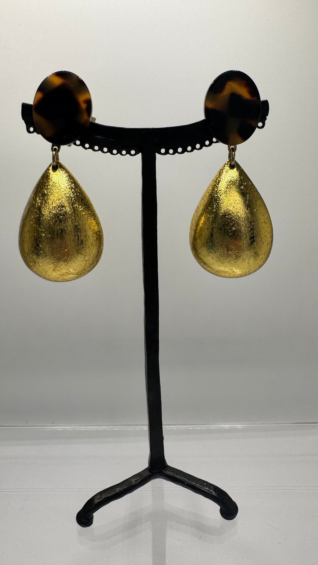 Boucles d’oreilles à clips, plaque Tokyo et feuille d’or, taille moyenne, léger