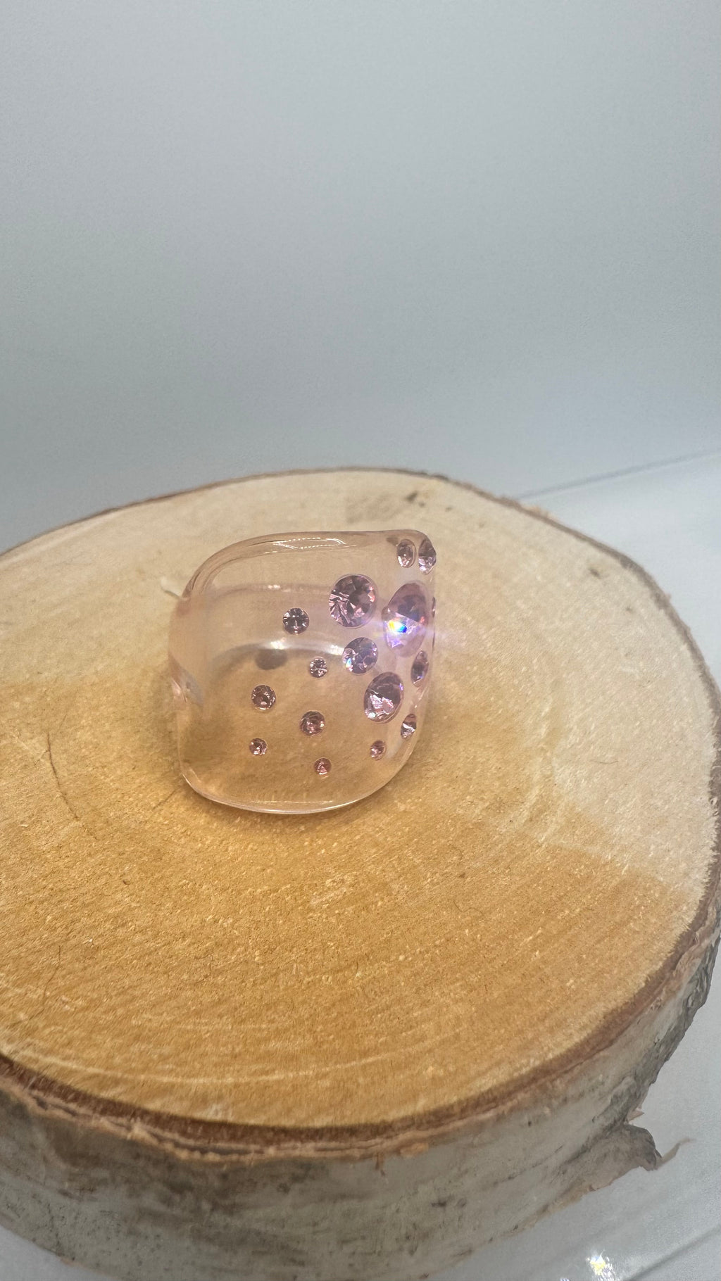 Bague résine et strass