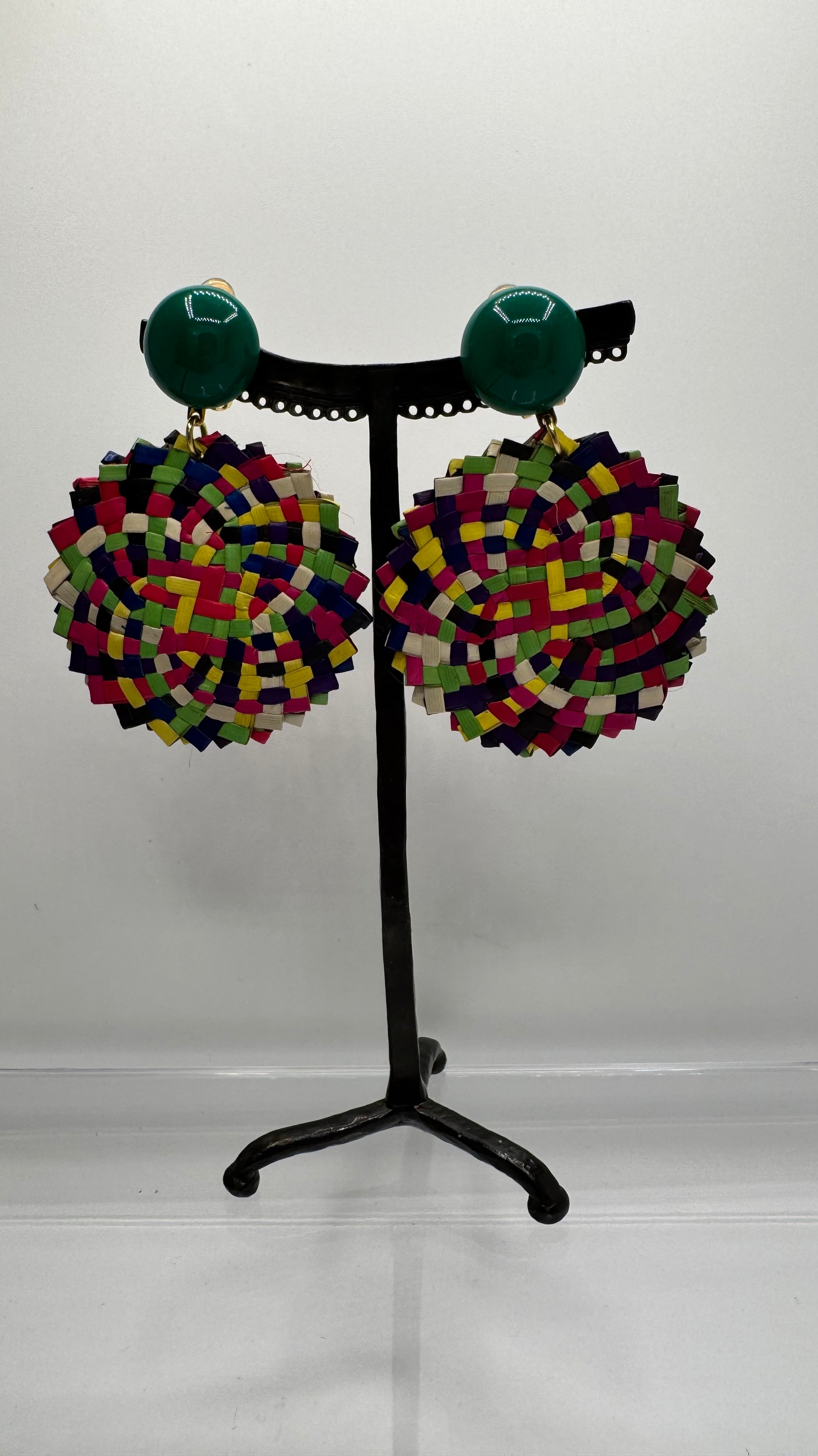 Boucles d’oreilles à clips, raphia, taille moyenne et légère